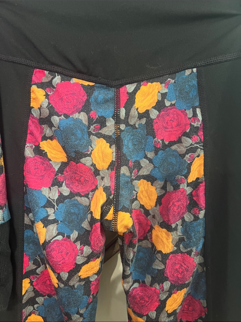 Nike Girls’ Floral Three-Piece Active Set in Black, Pink, Blue & Yellow - Picture 10 of 10